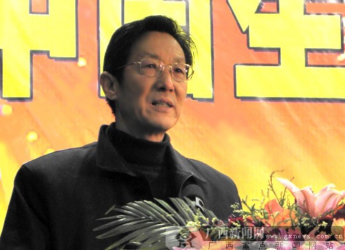 中国生物工程饲料原料产业化研讨会在平果召开