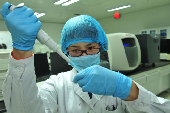 九龙治水不仅导致看病难、看病贵等问题成为痼疾，也使得生物医药产业的配套支持政策难以落实。
