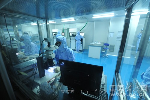 美刊发表整版特写:《中国生物外包产业的新热点》