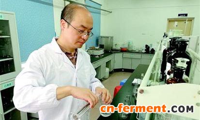 欧阳晖孤岛苦研5年 填补发酵法胱氨酸技术空白