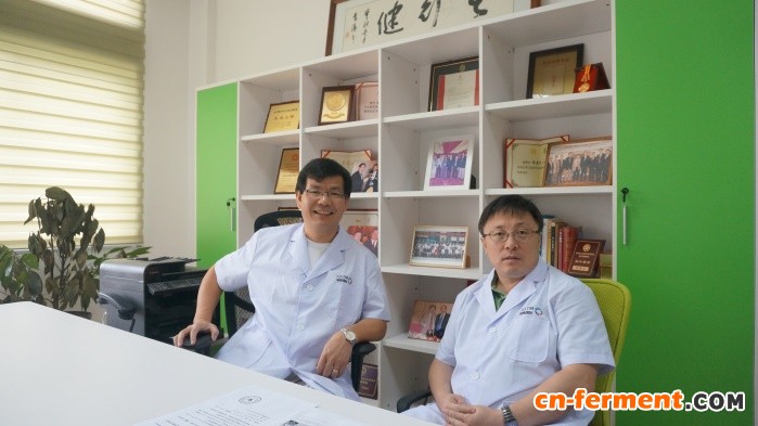 成果在线发布截图及研究团队主要专家段燕文教授（右）和沈奔教授