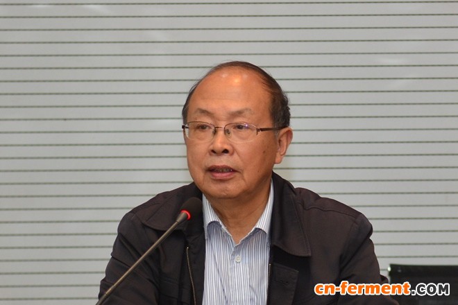 陶文沂在与青年教师座谈中勉励青年教师，要办好&ldquo;负责任的教育&rdquo;