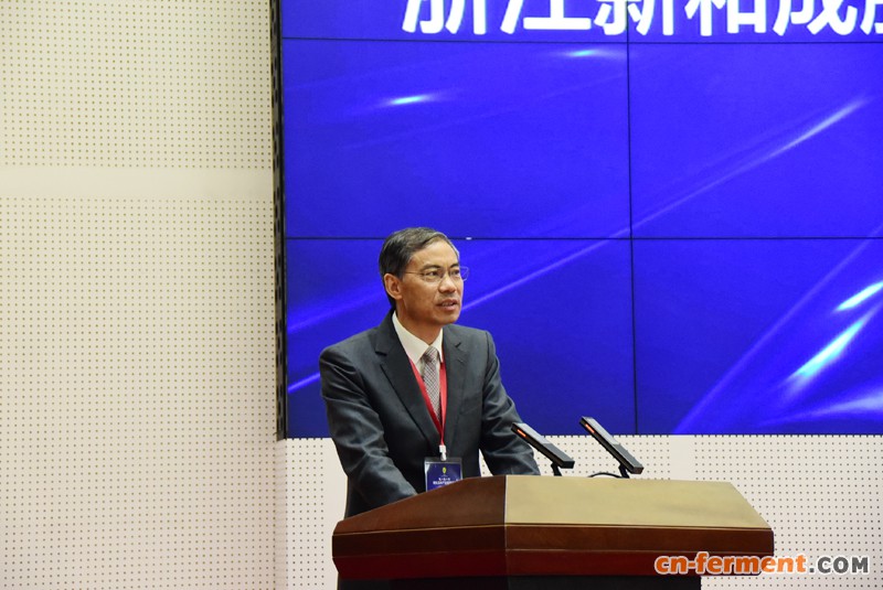 浙江新和成股份有限公司董事长胡柏藩