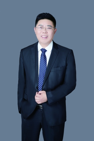 共同药业董事长