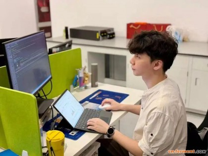 谭扬:00后“天才少年”,天鹜科技MatwingsVenus™(晓鹜™)智能体的研发负责人